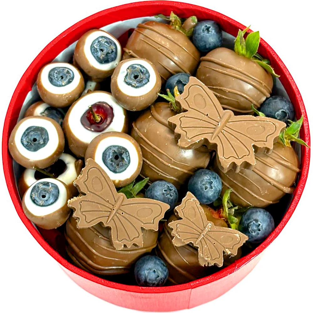 Шляпная коробка Клубника в шоколаде